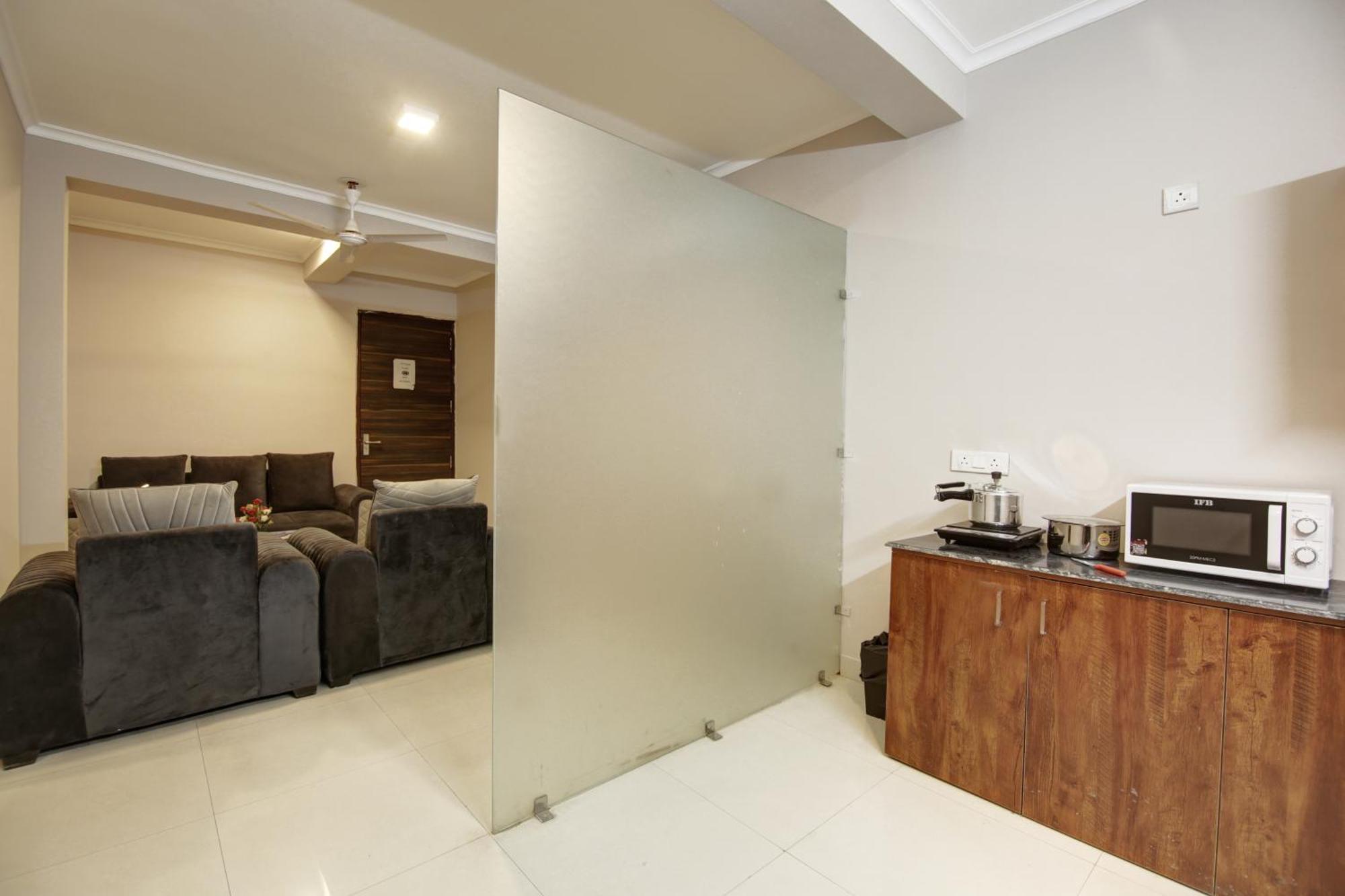 Limewood Stay - Executive Huda City Center Gurgaon Eksteriør bilde