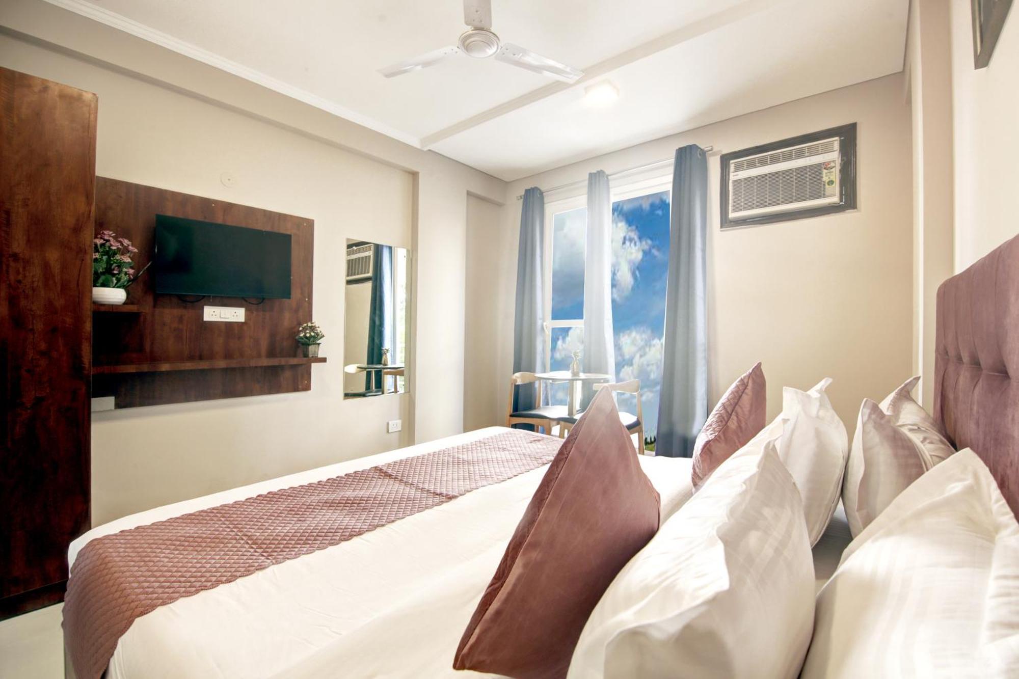 Limewood Stay - Executive Huda City Center Gurgaon Eksteriør bilde