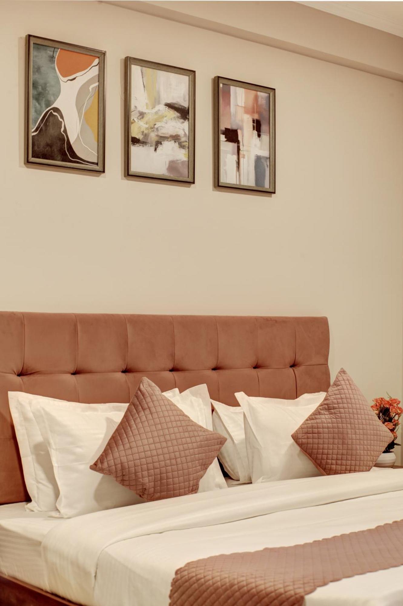 Limewood Stay - Executive Huda City Center Gurgaon Eksteriør bilde