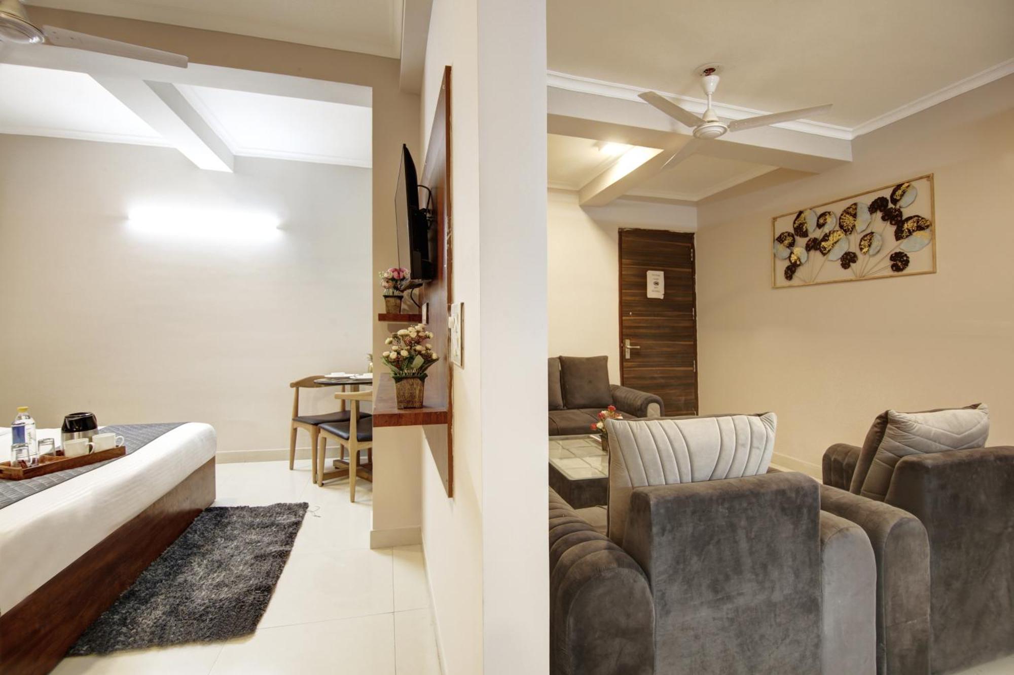 Limewood Stay - Executive Huda City Center Gurgaon Eksteriør bilde